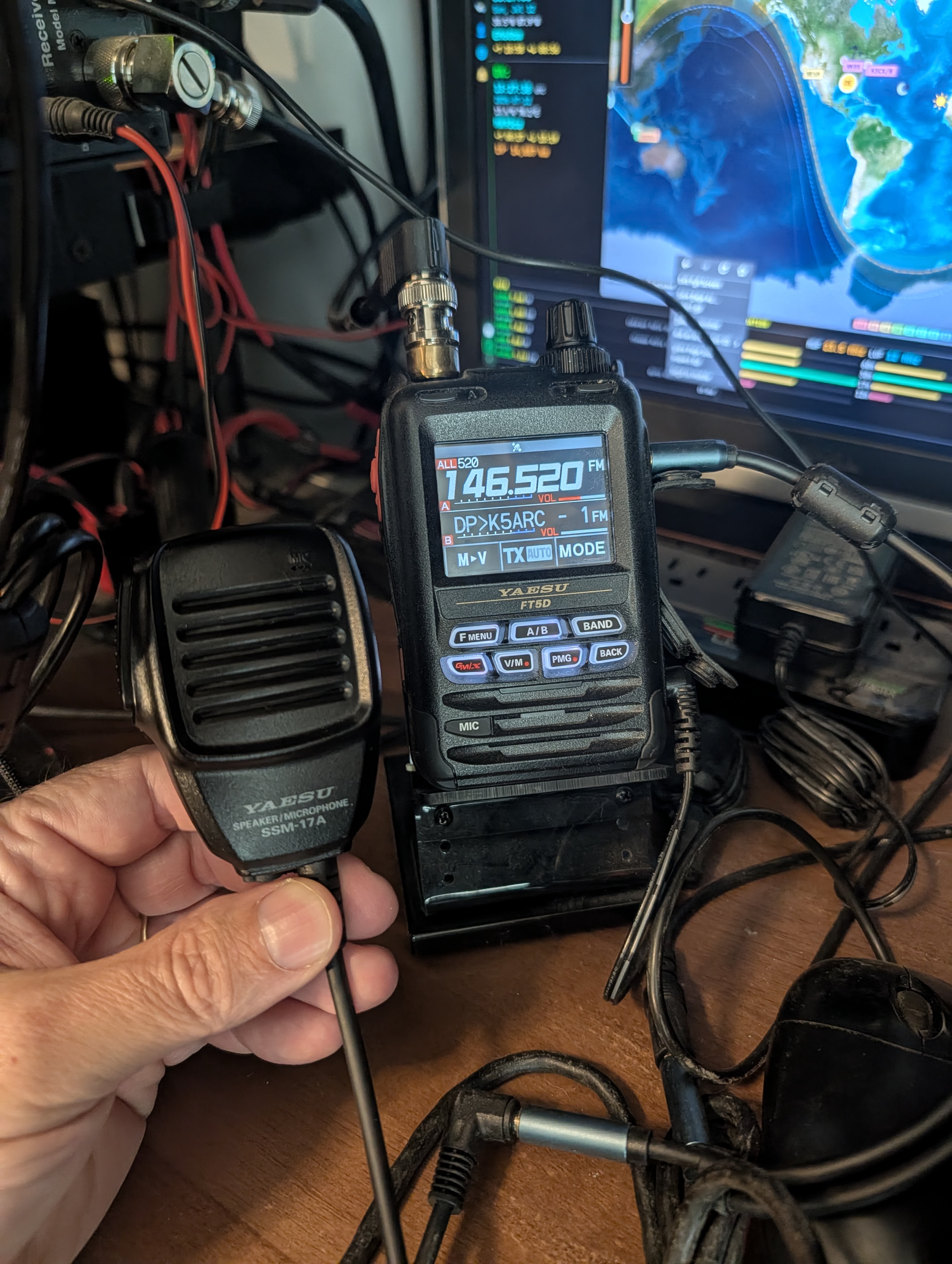 Yaesu FT-5D